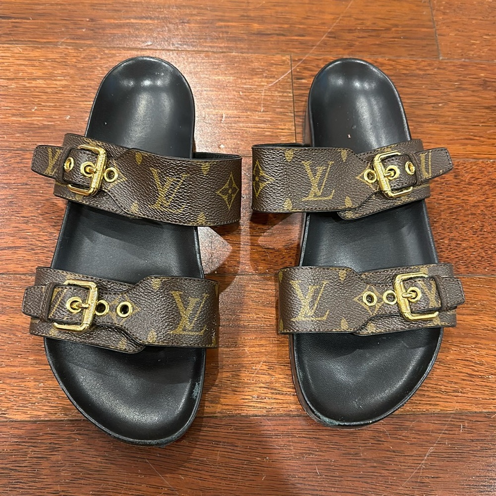 Louis Vuitton sandal used in great condition